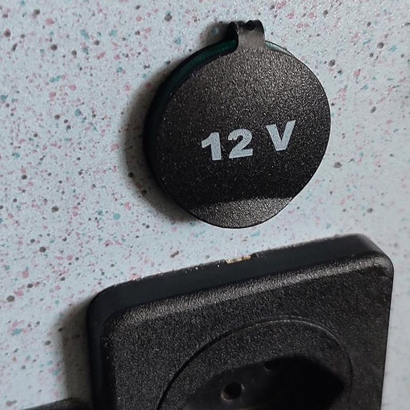 12V-Buchse